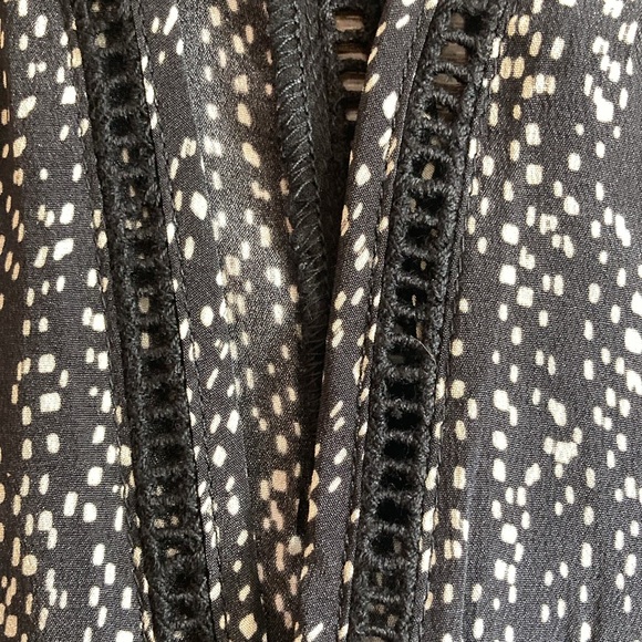 EUC Greylin Silk Blouse Sleevless Size Large Black And White Tank Top - Picture 6 of 8